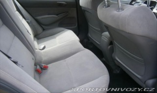 Honda Civic 1,8   103kw 2007 2007