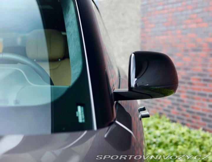 Ostatní značky Ostatní modely Land Rover Range Rover Sport  P550e 3.0 V6 AUTOBIOGRAP 2023
