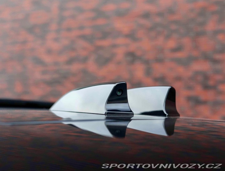 Ostatní značky Ostatní modely Land Rover Range Rover Sport  P550e 3.0 V6 AUTOBIOGRAP 2023