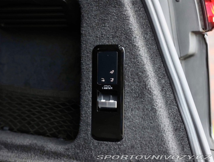 Ostatní značky Ostatní modely Land Rover Range Rover Sport  P550e 3.0 V6 AUTOBIOGRAP 2023