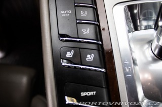 Porsche Panamera 4 2010