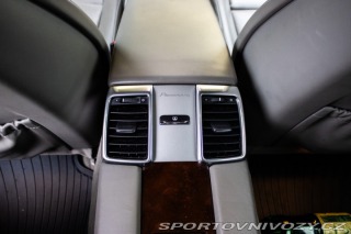 Porsche Panamera 4 2010