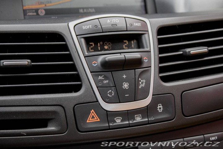Renault Laguna Coupé Coupé 3.0DCi V6 2010 AT/ 2010