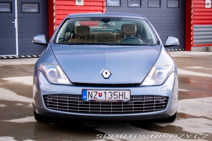 Renault Laguna Coupé Coupé 3.0DCi V6 2010 AT/ 2010