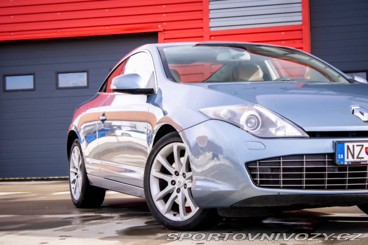 Renault Laguna Coupé Coupé 3.0DCi V6 2010 AT/ 2010