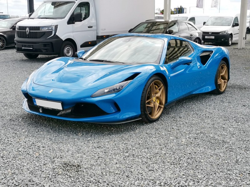 Ferrari F8 Spider *Lift*360°*Carbon