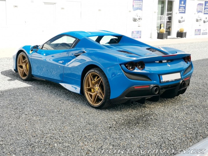 Ferrari F8 Spider *Lift*360°*Carbon 2023