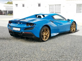 Ferrari F8 Spider *Lift*360°*Carbon 2023