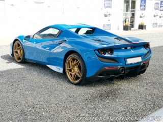 Ferrari F8 Spider *Lift*360°*Carbon 2023