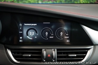 Alfa Romeo Giulia COMPETIZIONE*H/K*LED*ZÁRU 2023