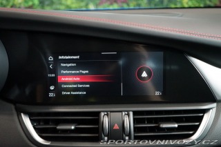 Alfa Romeo Giulia COMPETIZIONE*H/K*LED*ZÁRU 2023