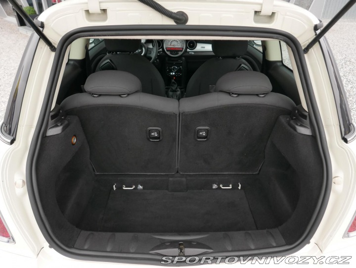 Mini Cooper One 1,6i Klima REZERVACE 2013
