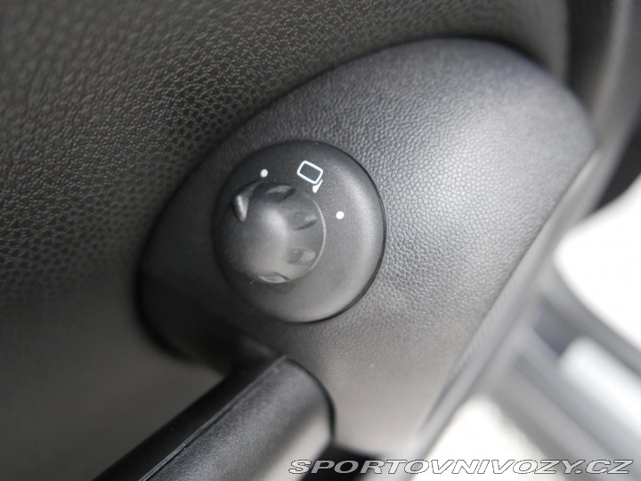 Mini Cooper One 1,6i Klima REZERVACE 2013