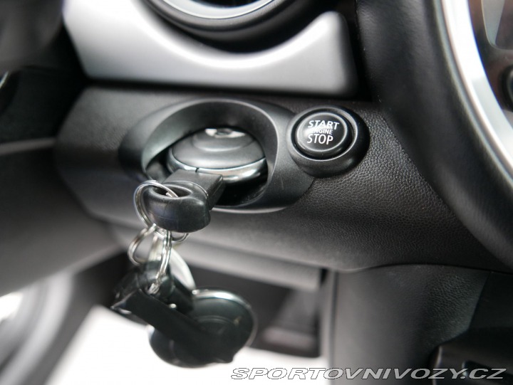 Mini Cooper One 1,6i Klima REZERVACE 2013