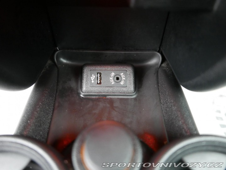 Mini Cooper One 1,6i Klima REZERVACE 2013