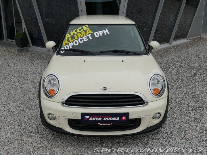 Mini Cooper One 1,6i Klima REZERVACE 2013