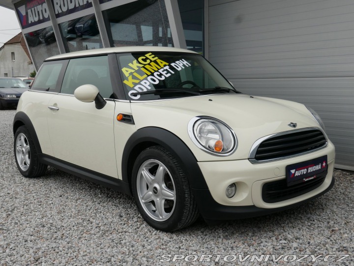 Mini Cooper One 1,6i Klima REZERVACE 2013