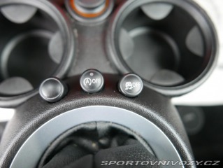 Mini Cooper One 1,6i Klima REZERVACE 2013