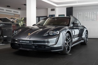 Porsche Taycan 4 Cross Turismo