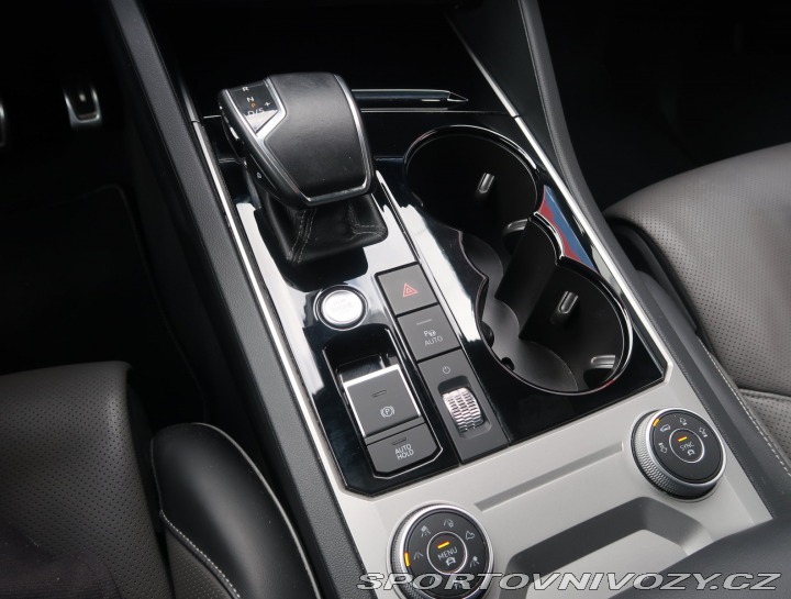 Volkswagen Ostatní modely Touareg R-Line 3.0 TDI 2021