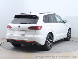 Volkswagen Ostatní modely Touareg R-Line 3.0 TDI 2021