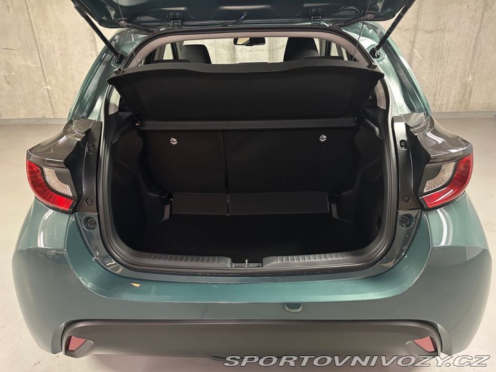 Toyota Yaris Comfort 1.5 Hybrid e-CVT 1800