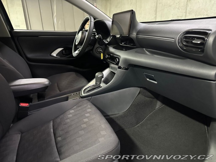 Toyota Yaris Comfort 1.5 Hybrid e-CVT 1800