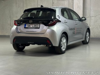 Toyota Yaris Comfort 1.5 Hybrid e-CVT 1800