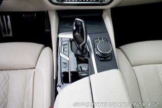 BMW 5 xDrive M-paket v záruce 2020