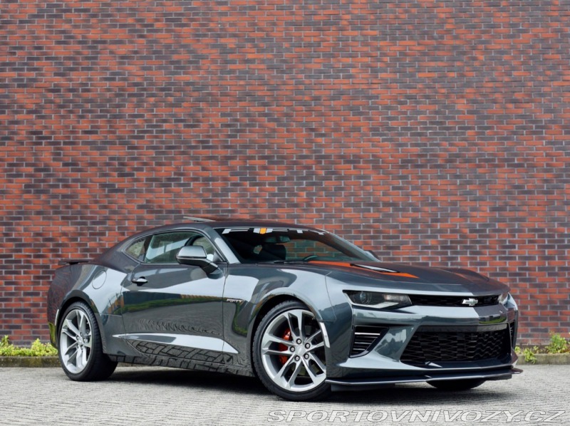 Chevrolet Camaro 6.2 V8 50th Anniversary