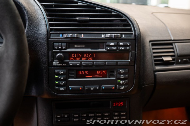 BMW M3 E36 Manuál 1800