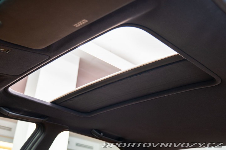 BMW M3 E36 Manuál 1800