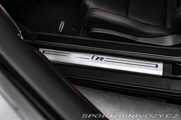 Jaguar F-Type R AWD coupe Performance 1800