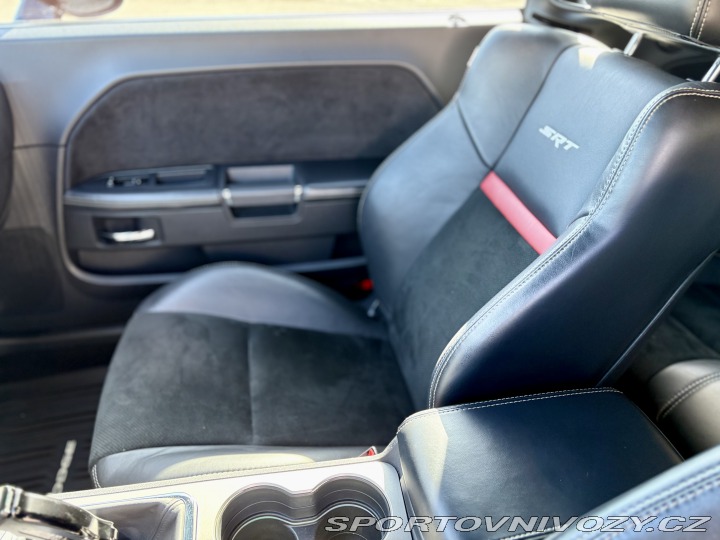 Dodge Challenger SRT8 2013