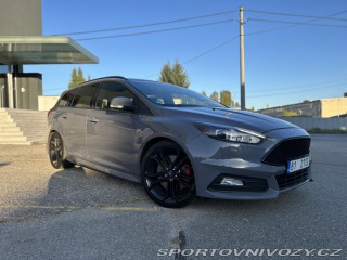 Ford Focus ST  2015