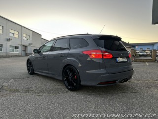 Ford Focus ST  2015