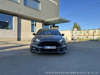 Ford Focus ST  2015