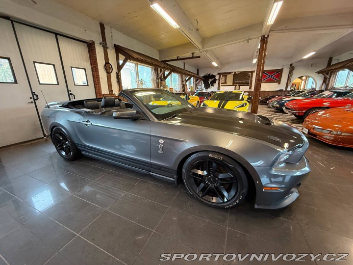 Ford Mustang Shelby GT500 Convertible 2010