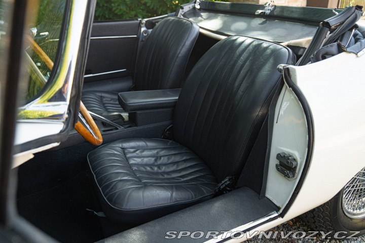 Jaguar E-Type I° SERIE 4.2 ROADSTER 1968