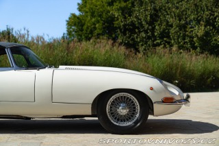 Jaguar E-Type I° SERIE 4.2 ROADSTER 1968