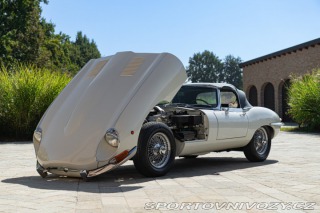 Jaguar E-Type I° SERIE 4.2 ROADSTER 1968