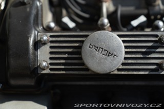 Jaguar E-Type I° SERIE 4.2 ROADSTER 1968
