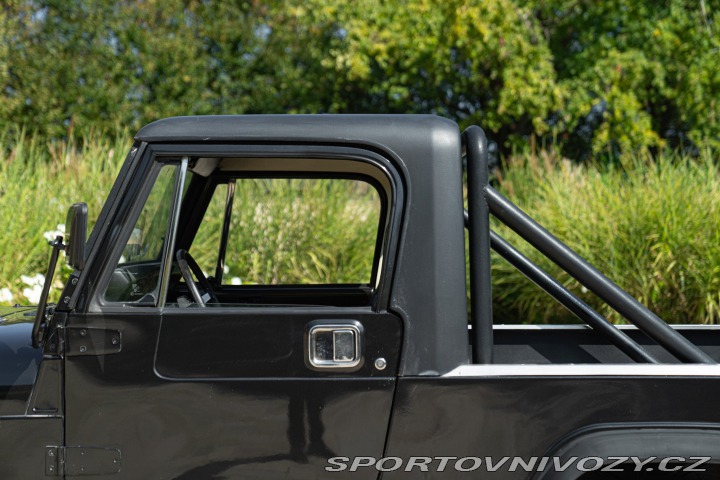 Ostatní značky Ostatní modely Jeep CJ-8 SCRAMBLER 1984