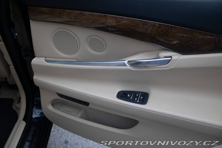 BMW 5 GT 535i Gran Turismo 2010