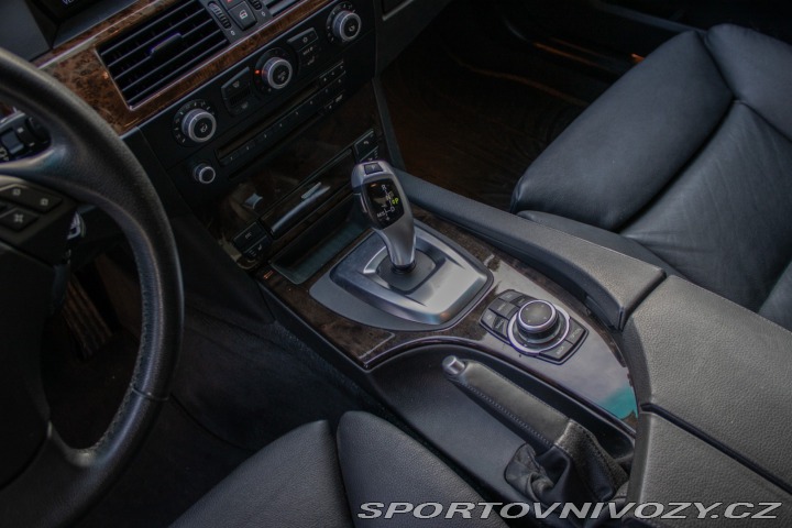 BMW 5 530 i A/T 2008