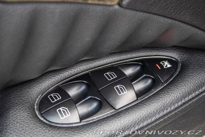 Mercedes-Benz E W211 E550 AT 7-st. 285kw 2007
