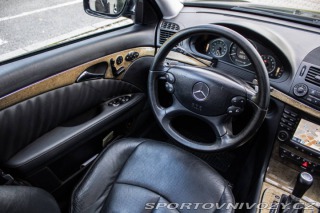 Mercedes-Benz E W211 E550 AT 7-st. 285kw 2007