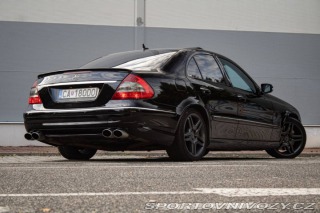 Mercedes-Benz E W211 E550 AT 7-st. 285kw 2007