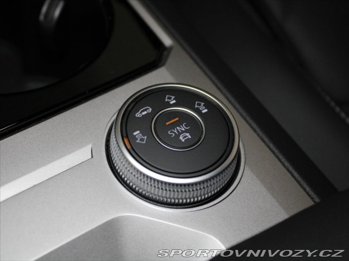 Volkswagen Ostatní modely Touareg 3,0 TDi 210kW R-Line Akčn 2023