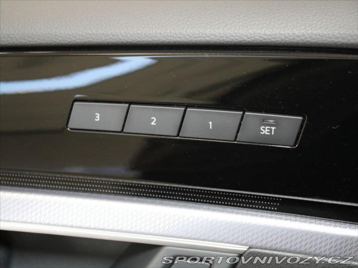 Volkswagen Ostatní modely Touareg 3,0 TDi 210kW R-Line Akčn 2023